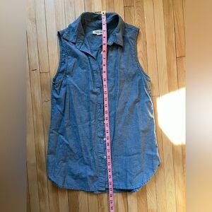 Tradlands Sleeveless Chambray Top